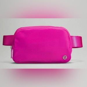 new without tags lululemon sonic pink belt bag